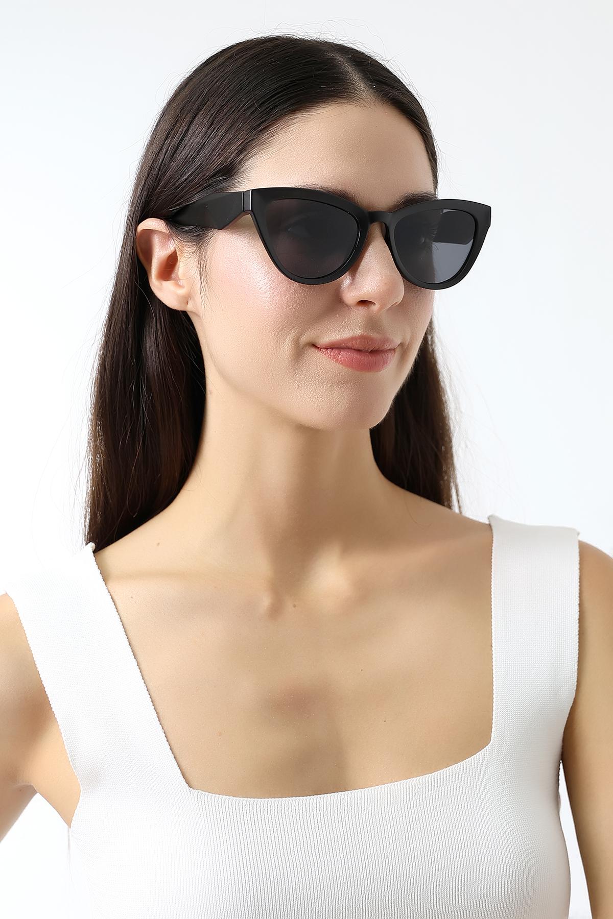 Kadın Cat Eyes Mat Siyah UV400 Koruma Güneş Gözlüğü 23028 c2-M
