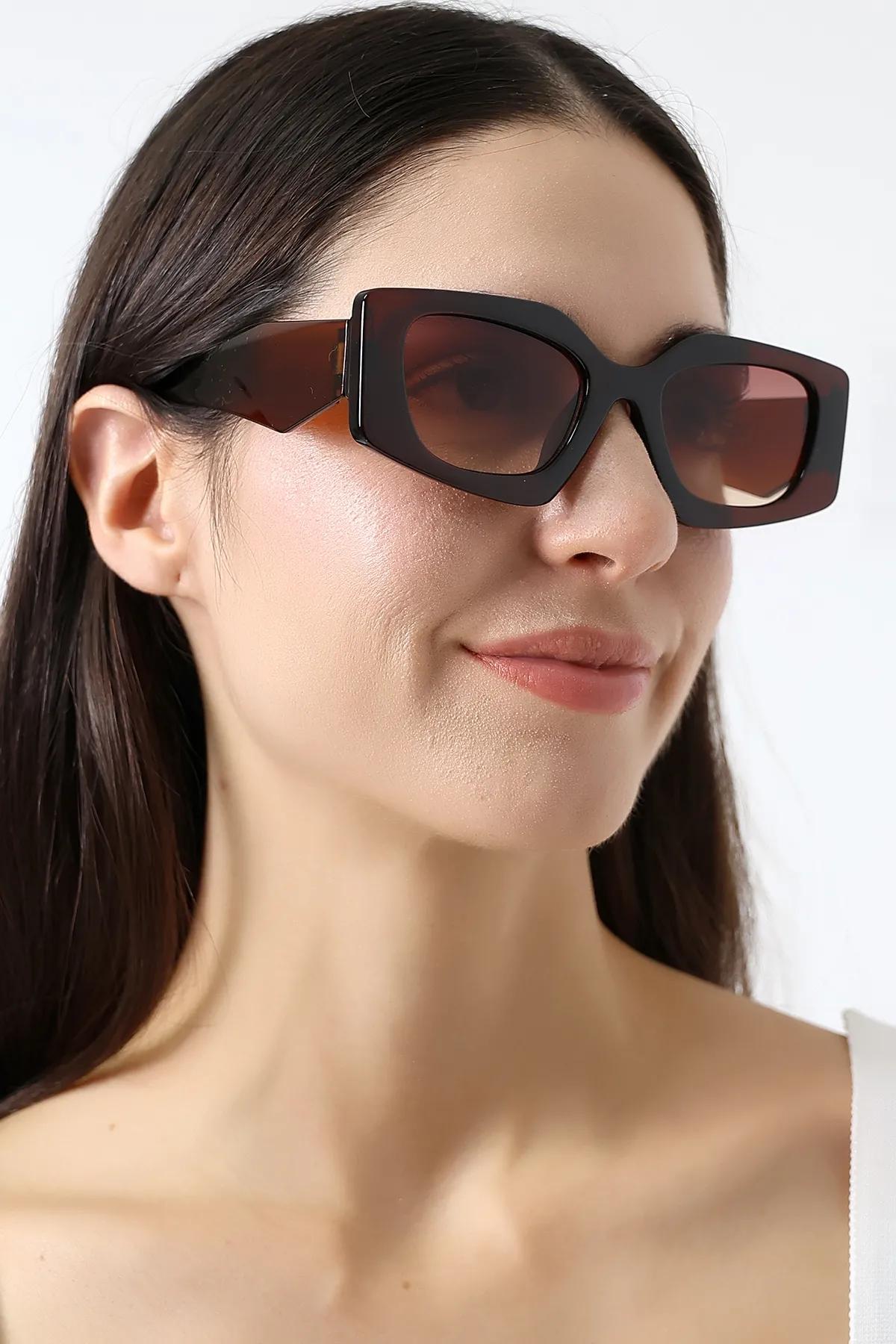 Kadın Dikdörtgen Kahverengi UV400 Koruma Güneş Gözlüğü 23046-1 c3