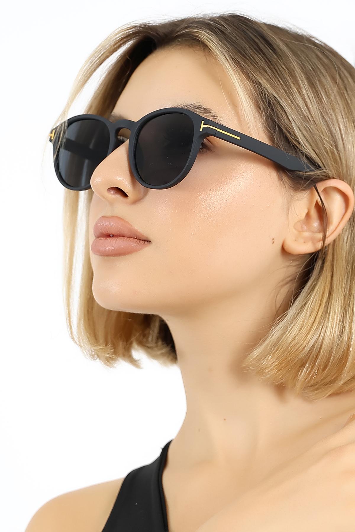 Kadın Mat Siyah Oval UV400 Güneş Gözlüğü Gold Detay WP25-14 C2 M